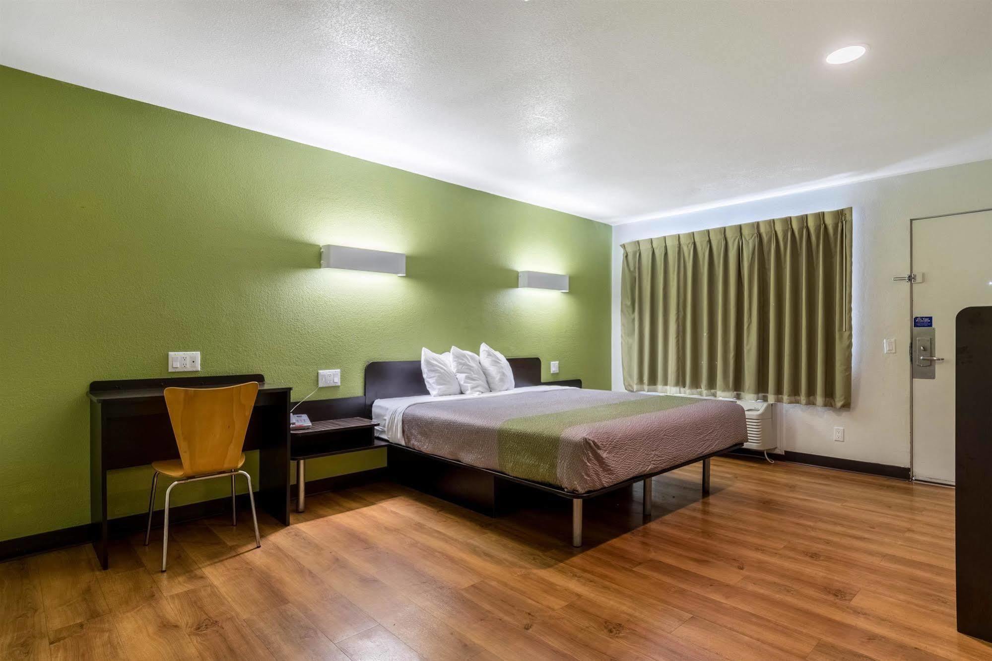 Motel 6-Redlands, Ca Bagian luar foto